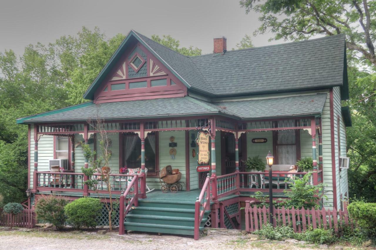 Hidden Springs Bed And Breakfast Eureka Springs Exterior photo